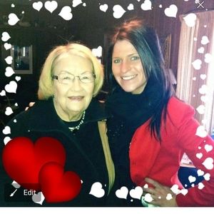 Meet your Posher, Holly